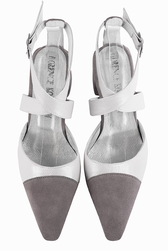Pebble grey and pure white women's open back shoes, with crossed straps. Tapered toe. Medium block heels. Top view - Florence KOOIJMAN